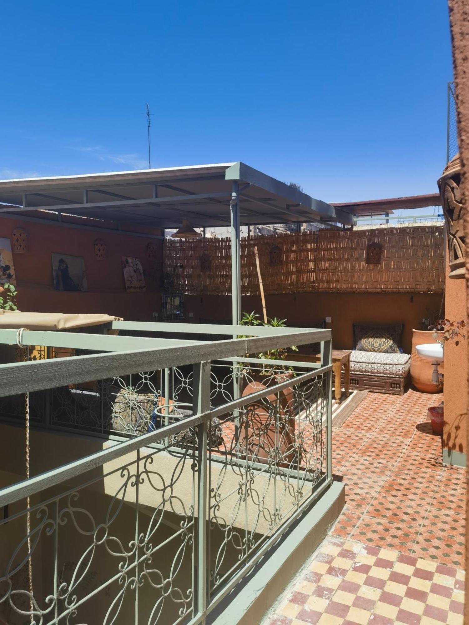 Medina Oasis Hostel Marrakesh Ngoại thất bức ảnh